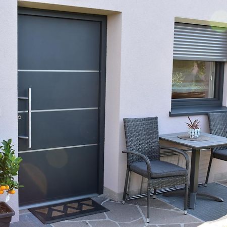 אפיאנו סולה סטרדה דל וינו Ferienwohnung Pippohof מראה חיצוני תמונה